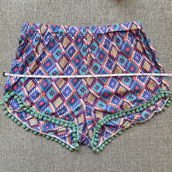 🎉 Vintage 70s inspired Confetti High wasted Pom Pom shorts, Size: L - Picture 17 of 17